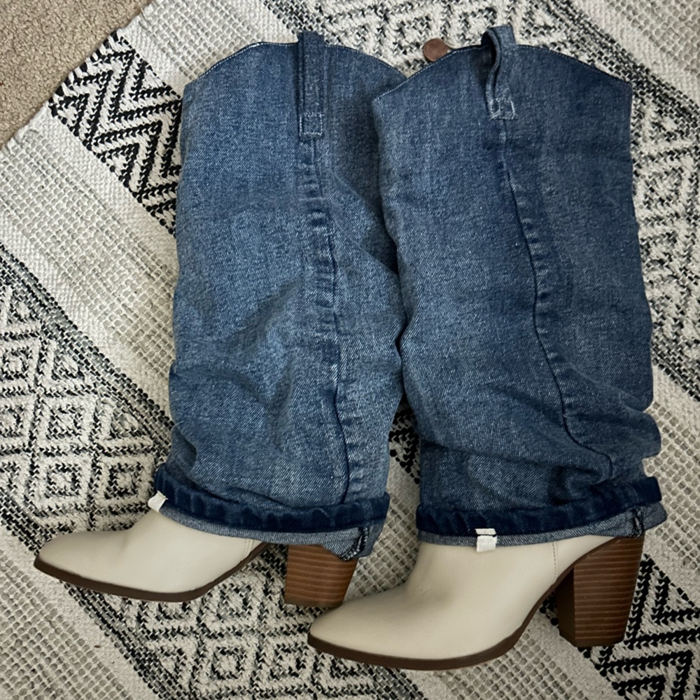 Faux leather & Denim boots